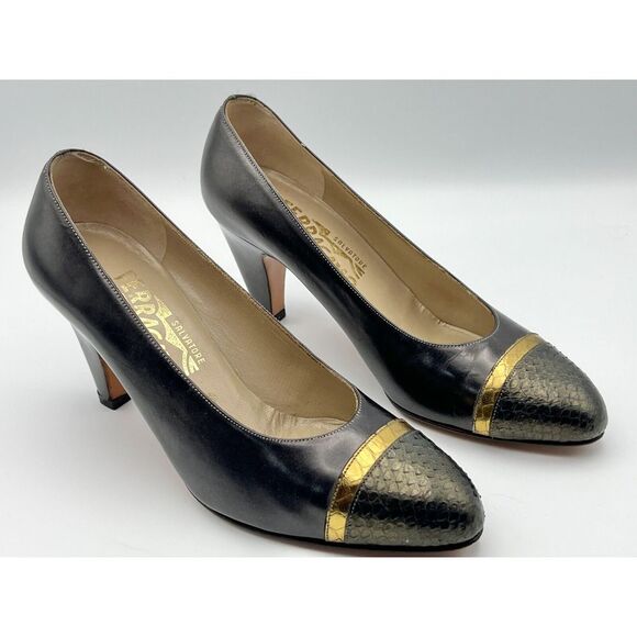 Salvatore Ferragamo Pump Heels Gold Trim Textured Snakeskin Cap Top Black Sz 5.5 - Picture 1 of 13